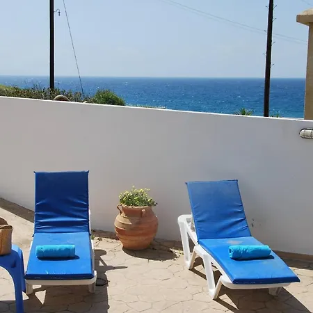 Only 50m To The Sea, Sleeps 12, Polis * Pomos