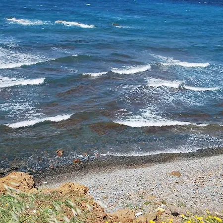 Only 50m To The Sea, Sleeps 12, Polis *