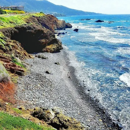 Only 50m To The Sea, Sleeps 12, Polis Villa