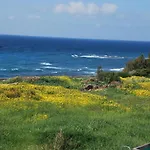 Only 50m To The Sea, Sleeps 12, Polis *