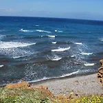 Only 50m To The Sea, Sleeps 12, Polis Villa *