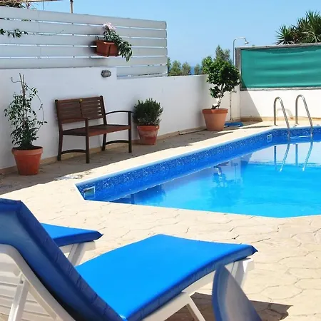 Villa Only 50m To The Sea, Sleeps 12, Polis Pomos