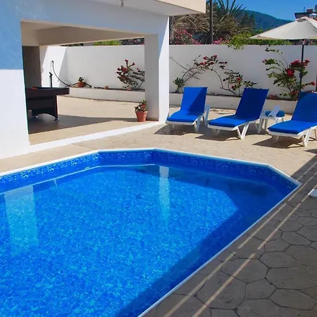 Only 50m To The Sea, Sleeps 12, Polis Pomos