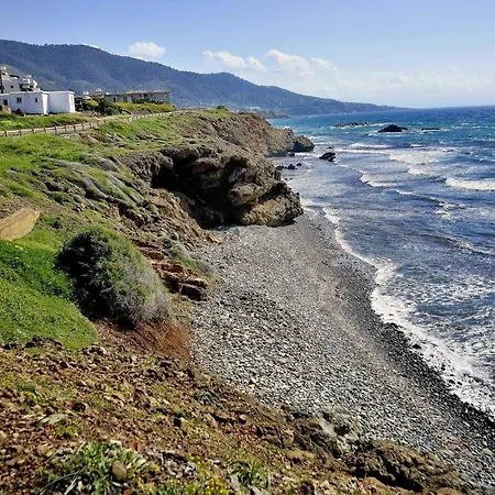 Only 50m To The Sea, Sleeps 12, Polis Pomos