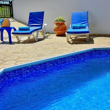 Villa Only 50m To The Sea, Sleeps 12, Polis