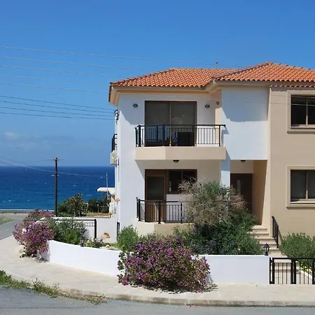 Villa Only 50m To The Sea, Sleeps 12, Polis *