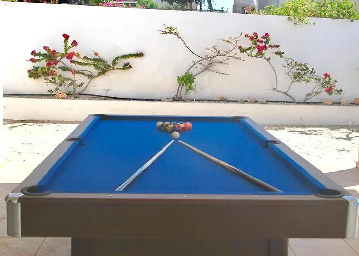 Vila Only 50m To The Sea, Sleeps 12, Polis Pomos