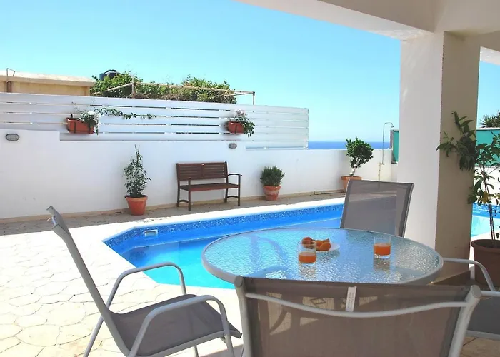 Only 50m To The Sea, Sleeps 12, Polis Pomos